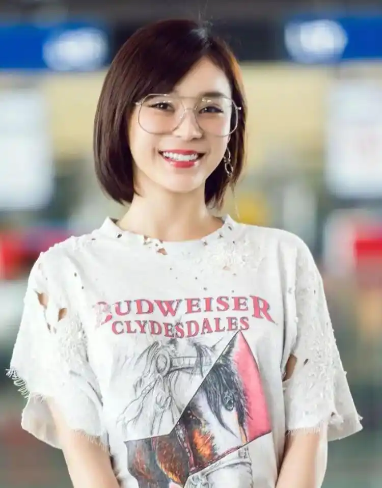 宽脸女生适合的发型_改良梨花头修饰脸型_胖脸女生发型选择技巧