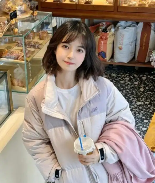 脸型选择发型_秋冬发型设计_宽脸女生适合的发型