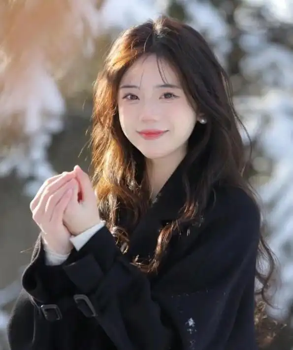 脸型选择发型_秋冬发型设计_宽脸女生适合的发型